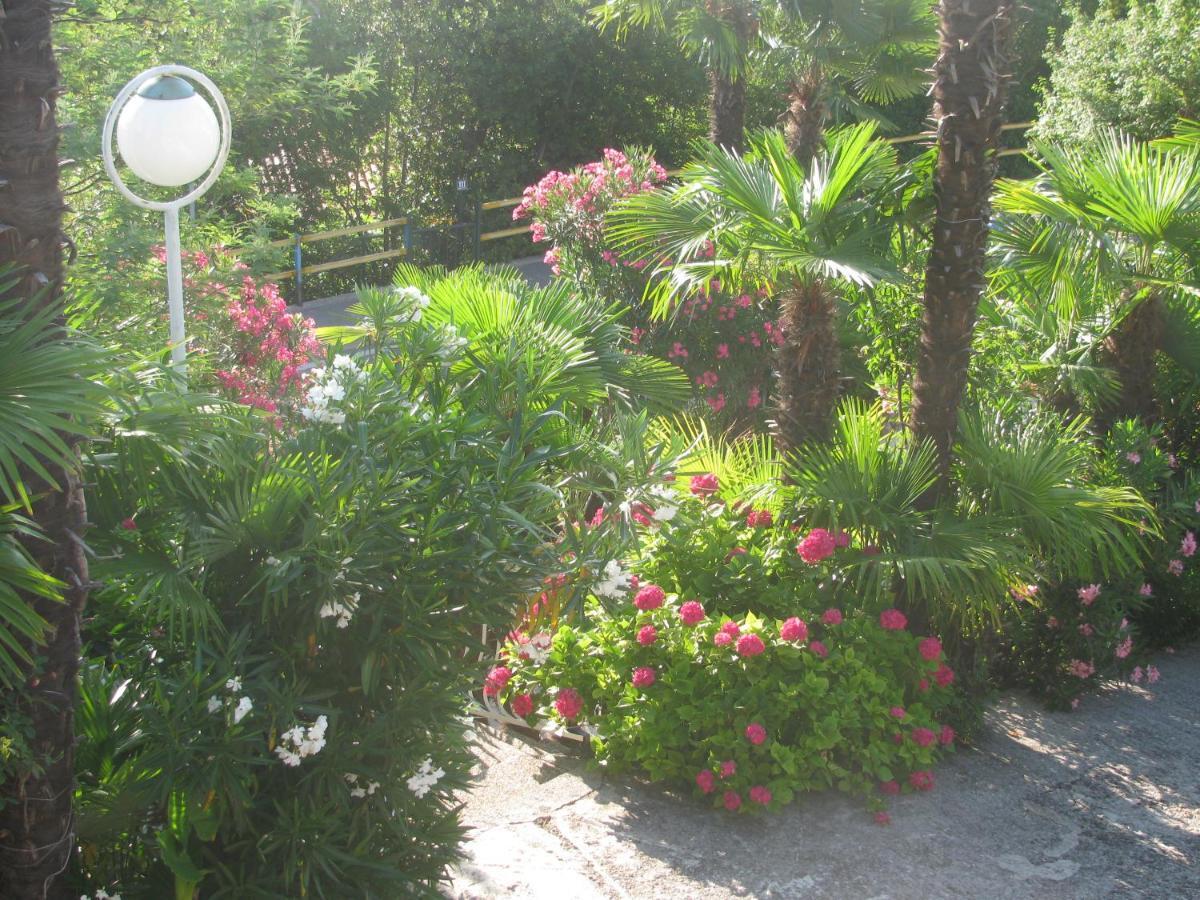 Apartment Valentina Opatija Exterior photo